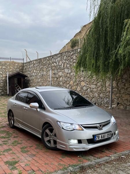 Sahibinden Honda Civic 1.6 Elegance 2007 Model 299.000 km Gri