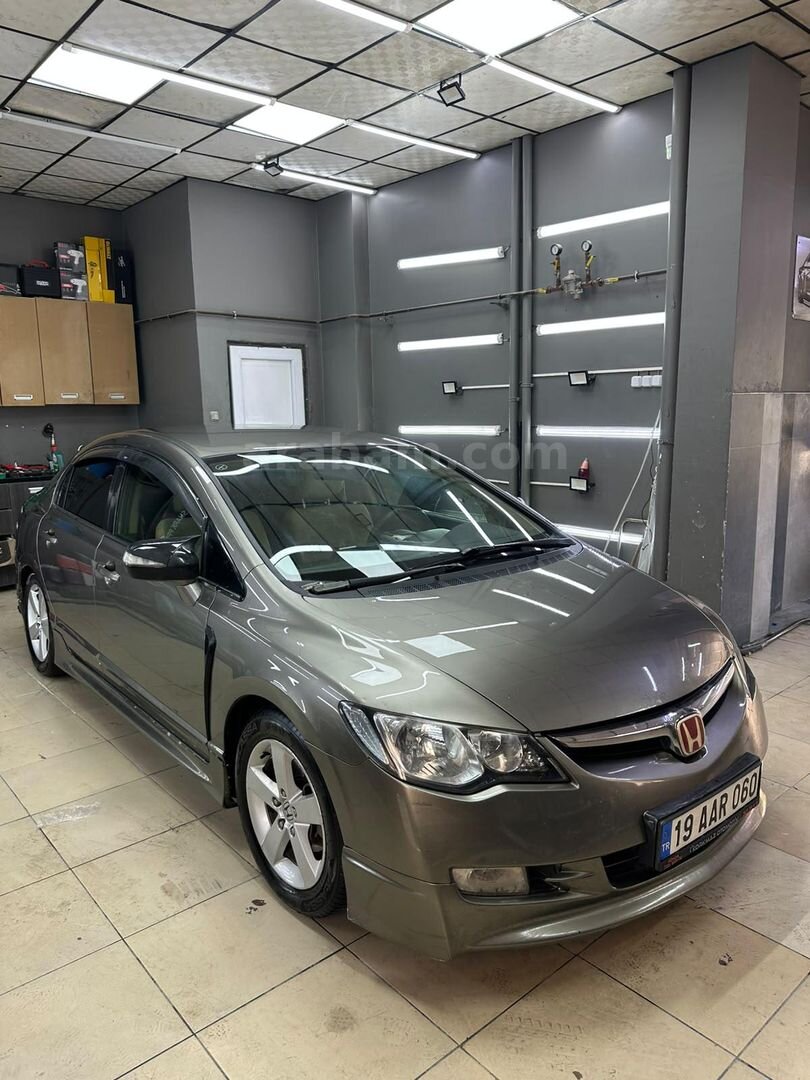 Sahibinden Honda Civic 1.6i VTEC Premium 2008 Model 7
