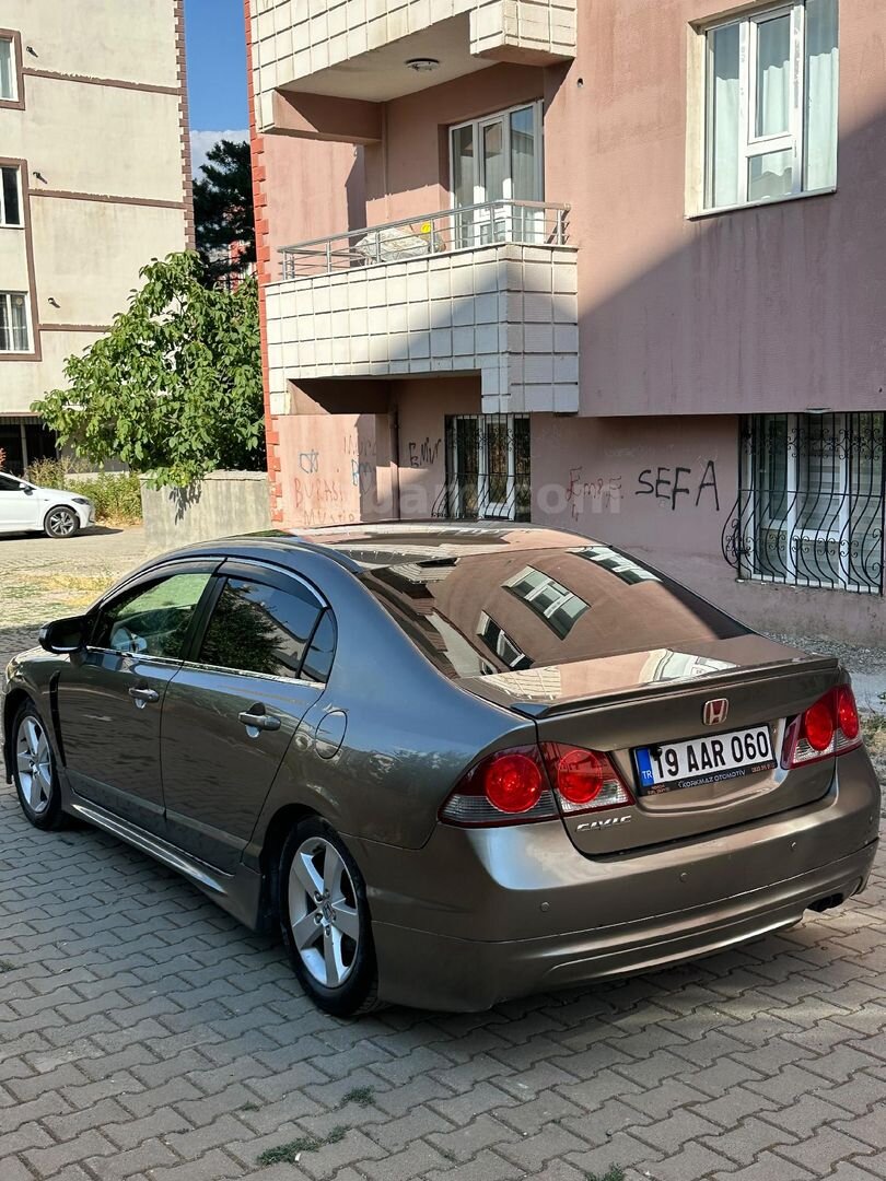 Sahibinden Honda Civic 1.6i VTEC Premium 2008 Model 5
