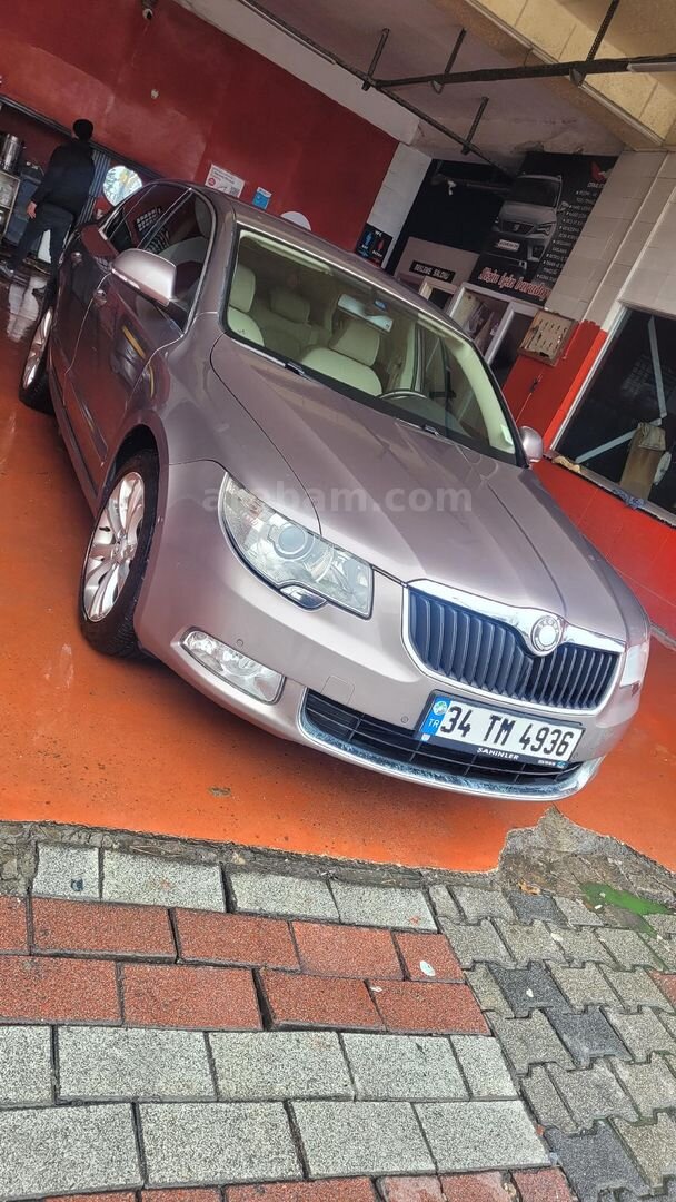 Sahibinden Skoda SuperB 1.6 TDI Elegance 2012 Model İstanbul 151.800 km Mor 5