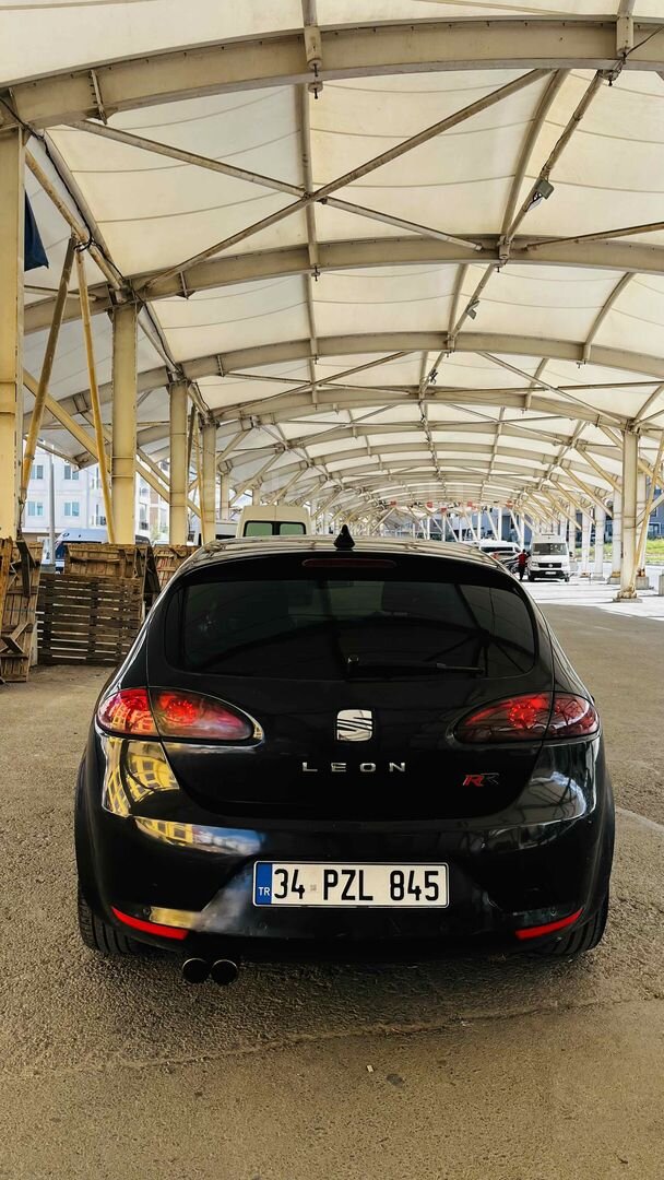 Sahibinden Seat Leon 1.6 Sport 2006 Model İstanbul 318.000 km Siyah 3