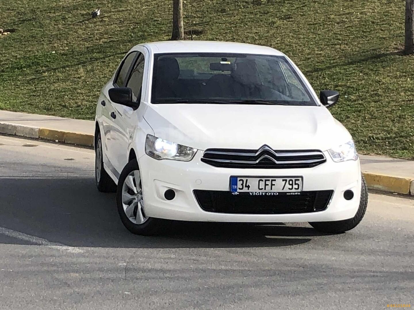 2015 MODEL C-ELYSEE 1.6 HDI ATTRACİON 92 HP DOUBLE EKRANLI 2