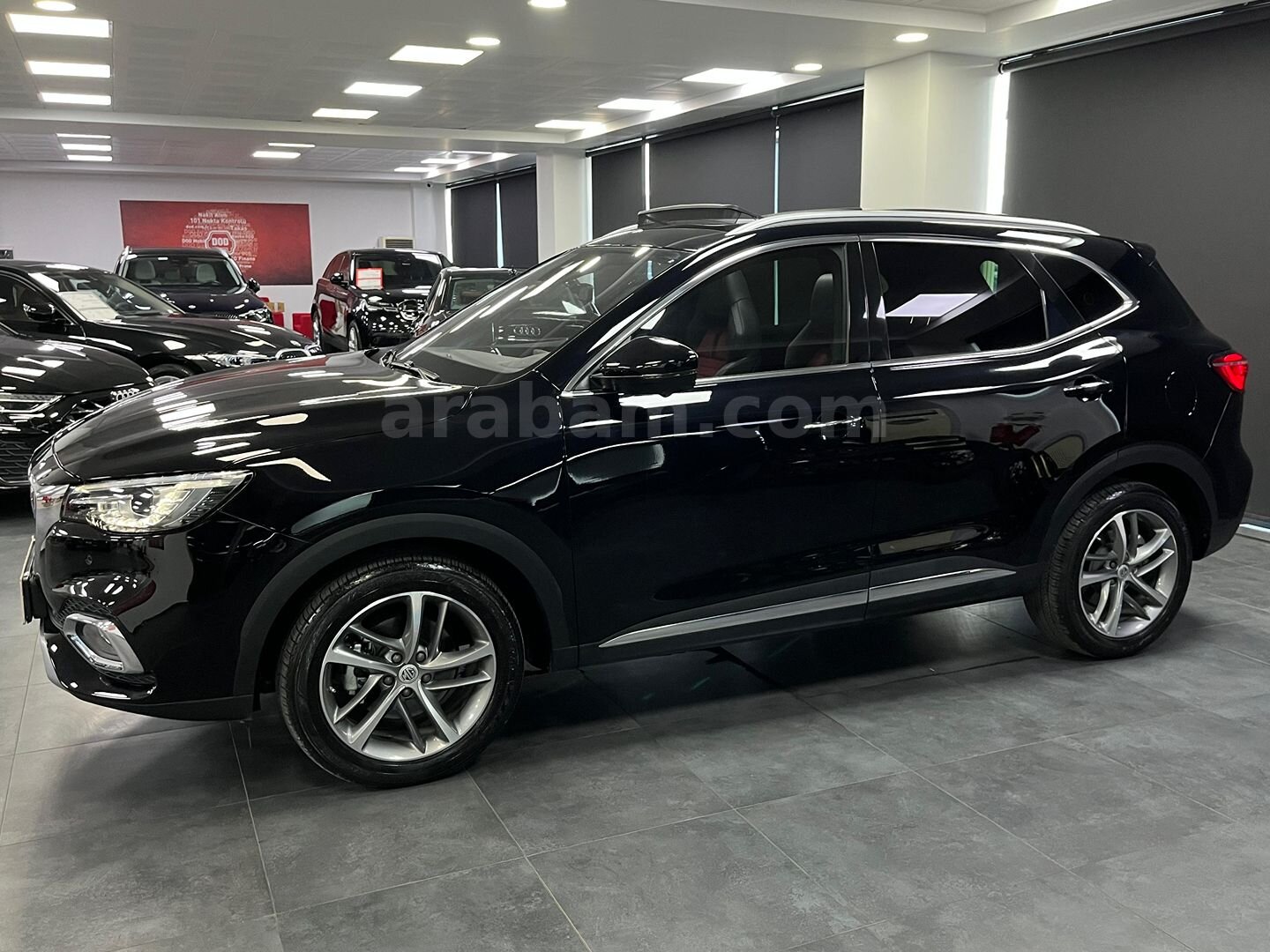 Galeriden MG HS 1.5 T-GDI Luxury 2023 Model Samsun 19.600 km Siyah 2