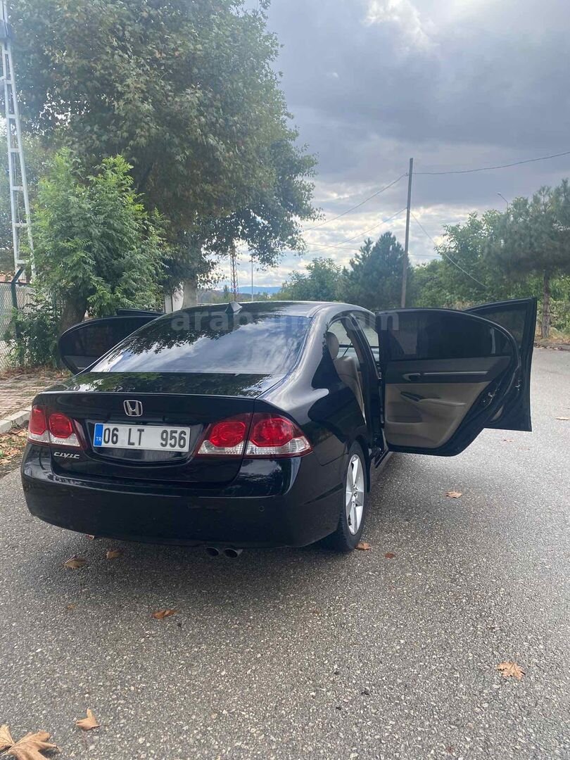 Sahibinden OTOMATİK Honda Civic 1.6i VTEC Elegance 2010 Model 4