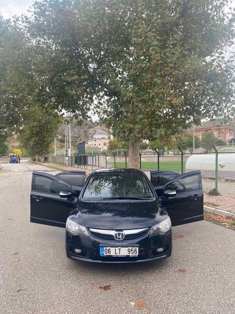 Sahibinden OTOMATİK Honda Civic 1.6i VTEC Elegance 2010 Model 3