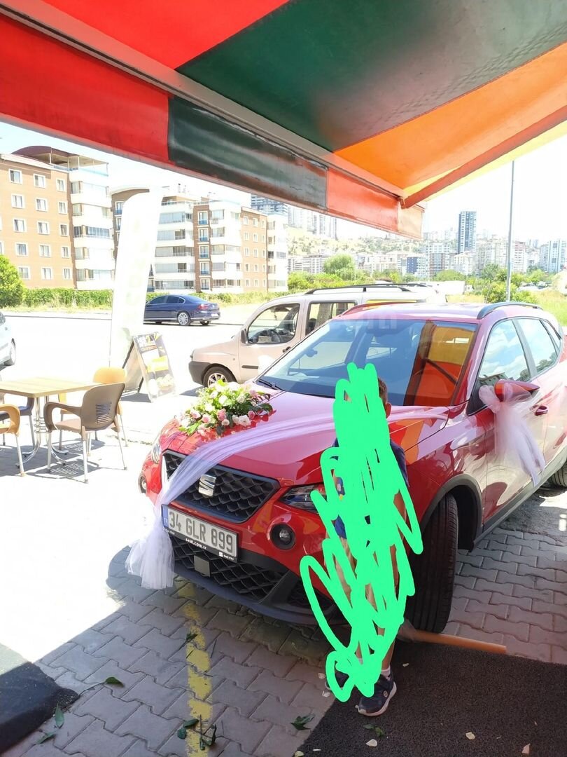Sahibinden Seat Arona 1.0 EcoTSI Style 2023 Model İstanbul 29.000 km Kırmızı 3