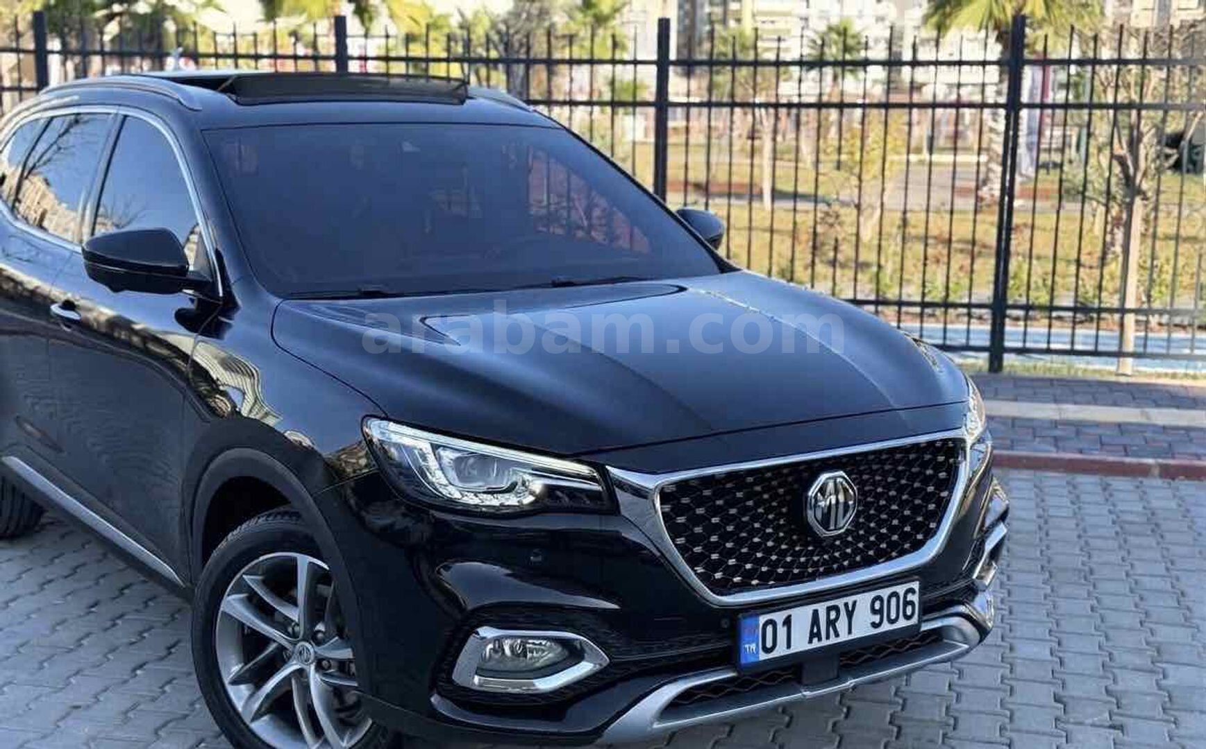 Sahibinden MG HS 1.5 T-GDI Luxury 2023 Model İstanbul 88.000 km Siyah 3