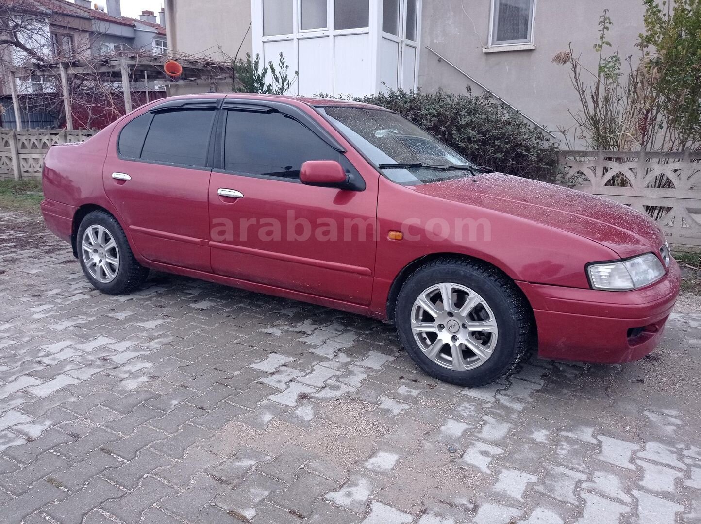 Sahibinden Nissan Primera 2.0 SE 1999 Model Afyonkarahisar 350.000 km Bordo 1