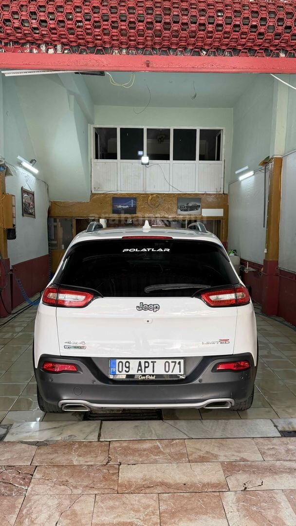 Sahibinden Jeep Cherokee 2.0 TD Limited 2015 Model 2