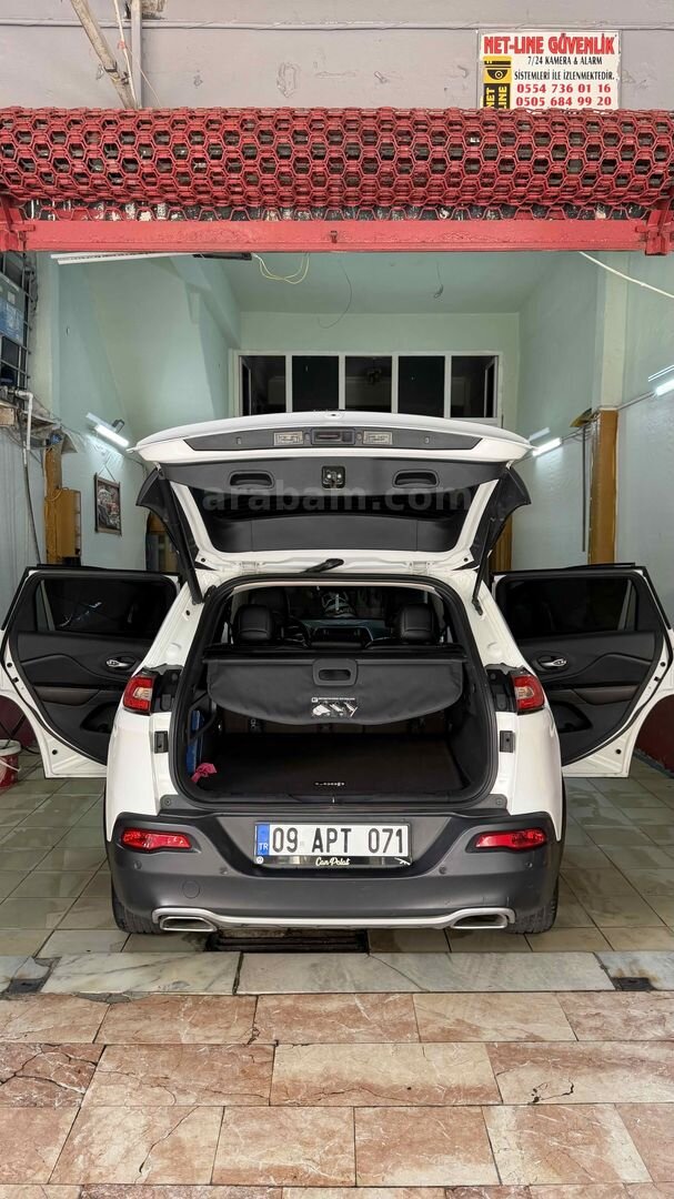 Sahibinden Jeep Cherokee 2.0 TD Limited 2015 Model 4