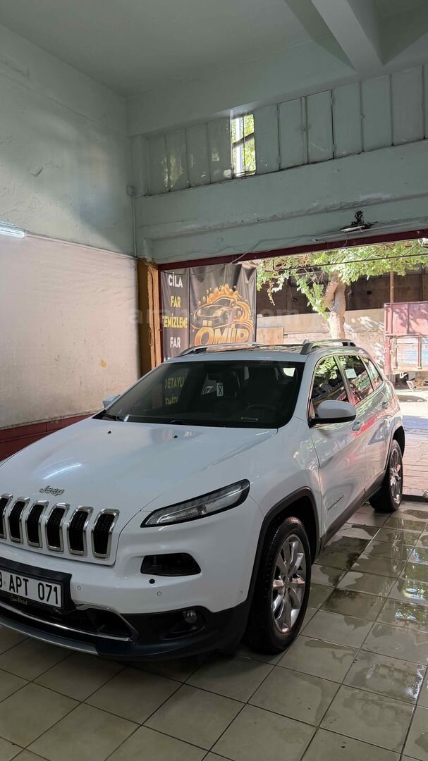 Sahibinden Jeep Cherokee 2.0 TD Limited 2015 Model 5