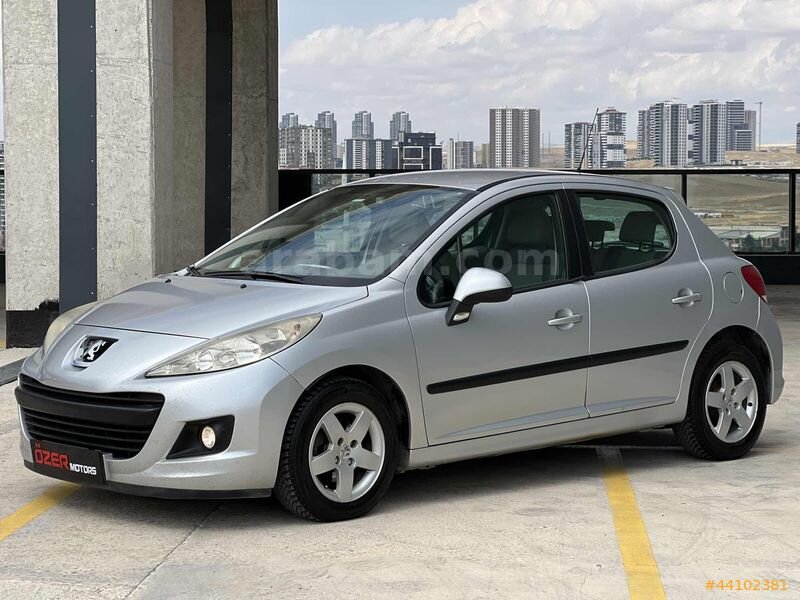ÖZER MOTORS'dan OTOMATİK DÜŞÜK KM 207