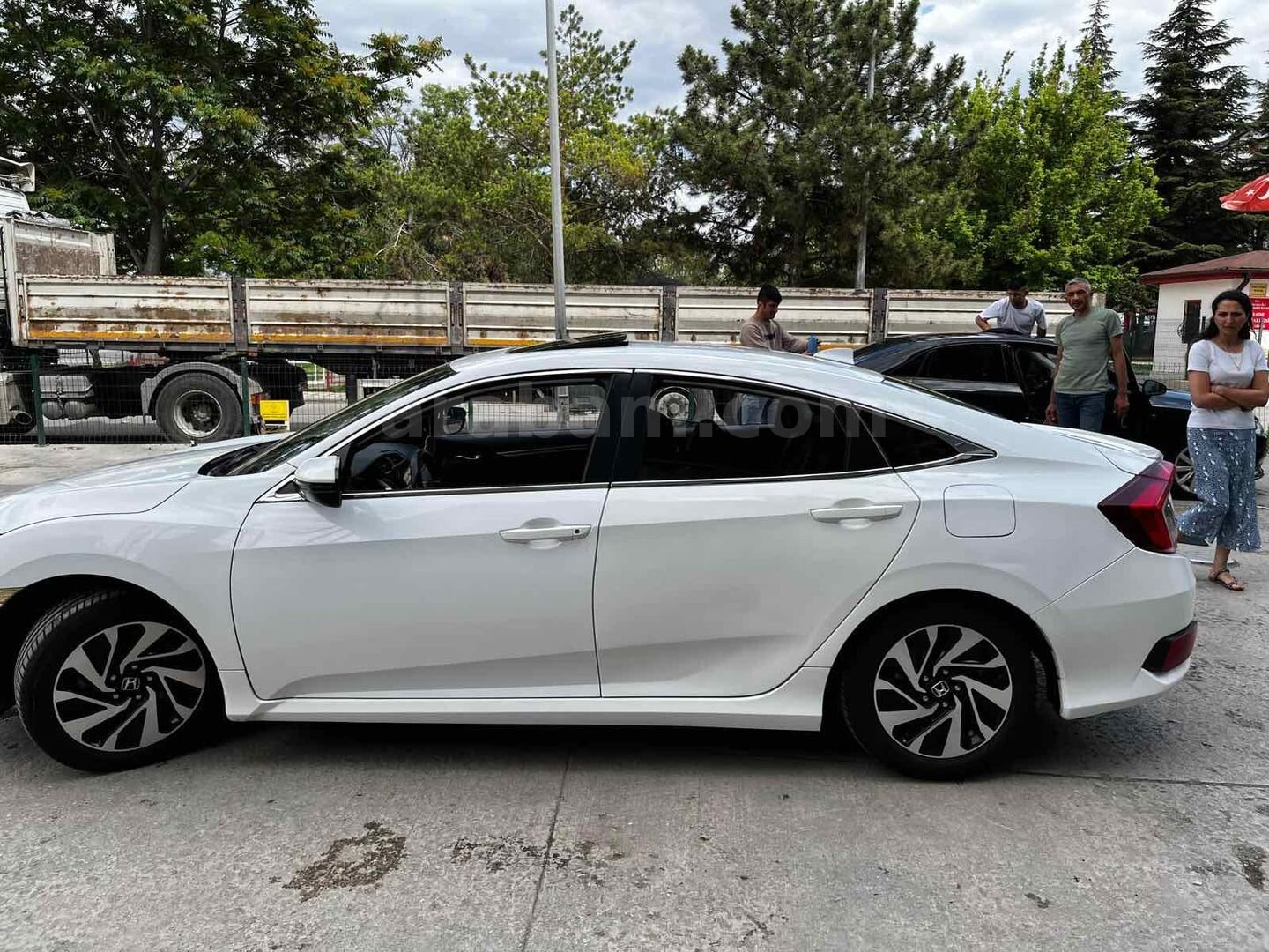 Sahibinden Honda Civic 1.6i VTEC Eco Elegance 2018 Model 4