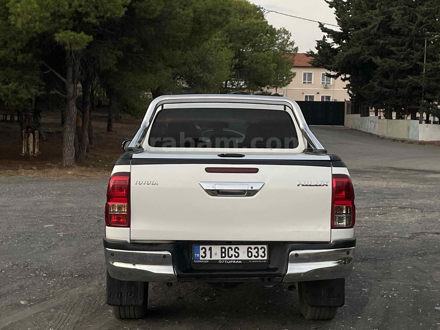 Sahibinden TEMİZ Toyota Hilux 4x2 Adventure 4