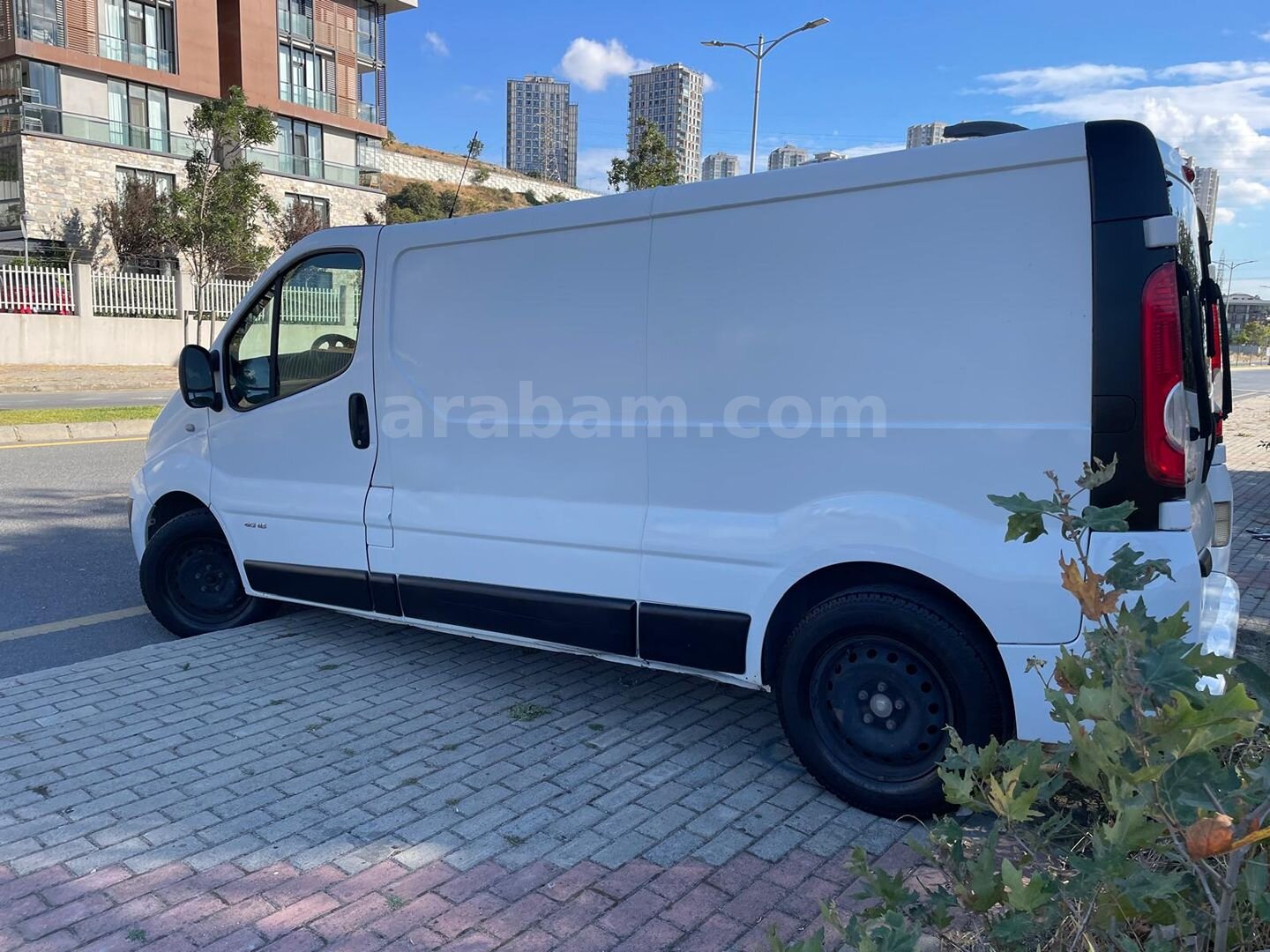 Galeriden Renault Trafic 2.0 DCI Grand Confort 2013 Model İstanbul 439.000 km Beyaz 7