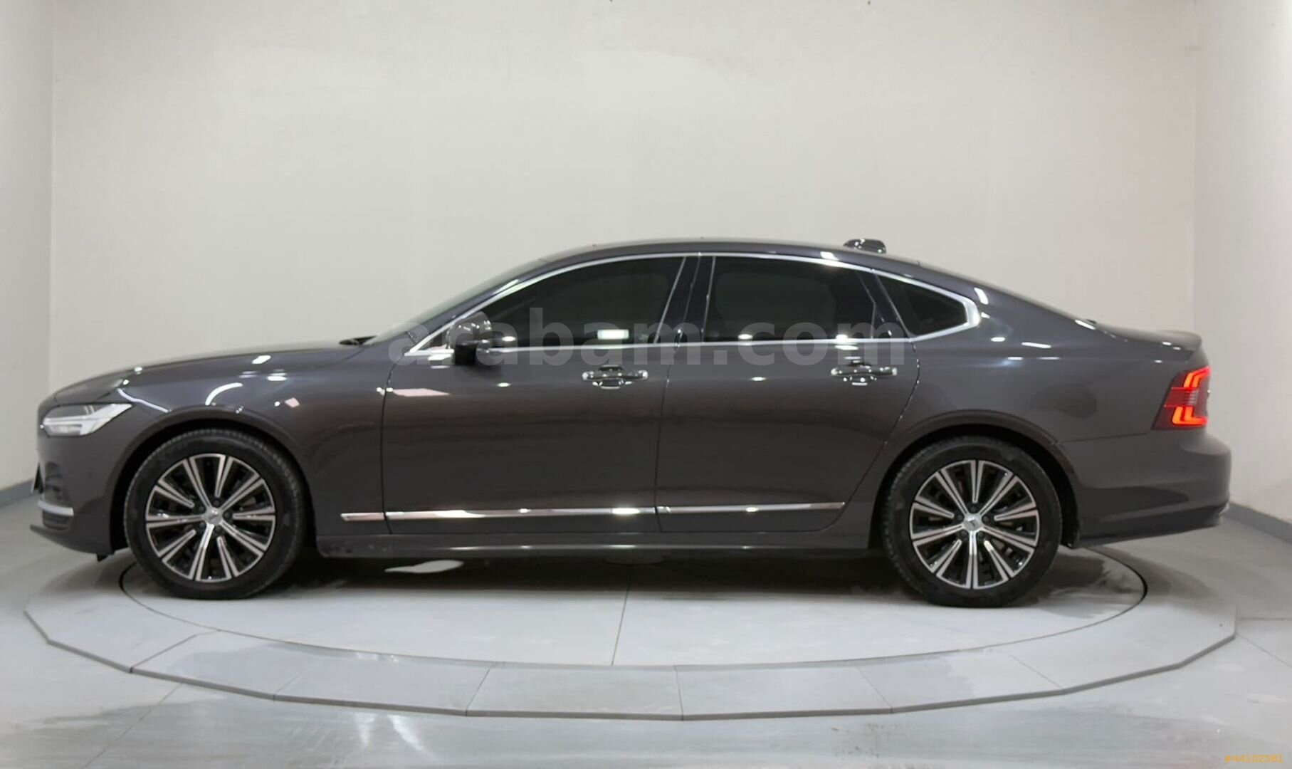 Galeriden Volvo S90 2.0 D B5 Inscription 2022 Model Konya 120.700 km Gri 7