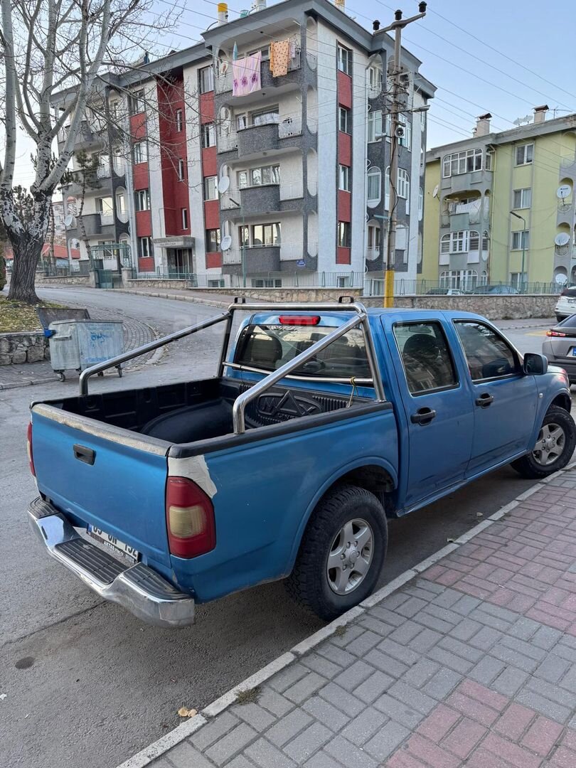 Sahibinden Isuzu D-Max 2.5 D 4x4 2005 Model 3