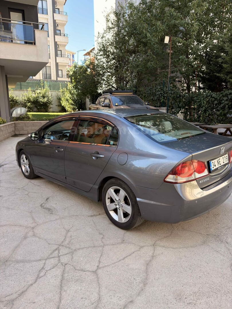 Sahibinden Honda Civic 1.6i VTEC Elegance 2010 Model 6