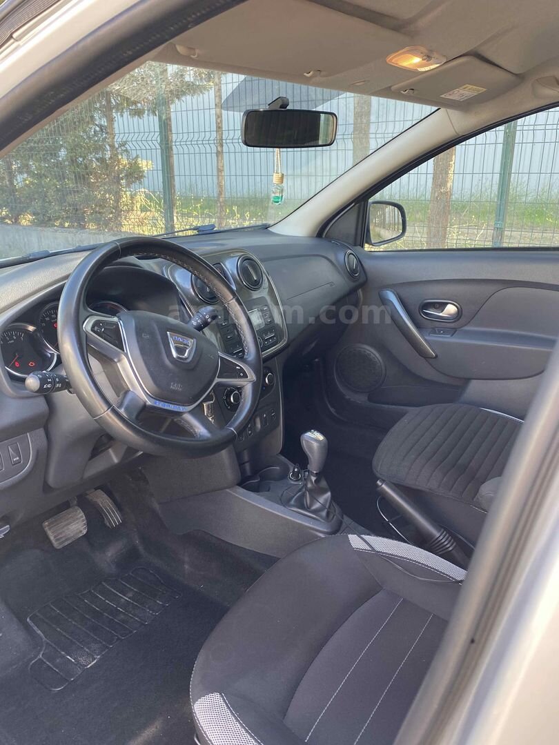 Sahibinden Dacia Sandero 0.9 TCe Stepway Easy-R 2018 Model Kocaeli 87.000 km Gri 7