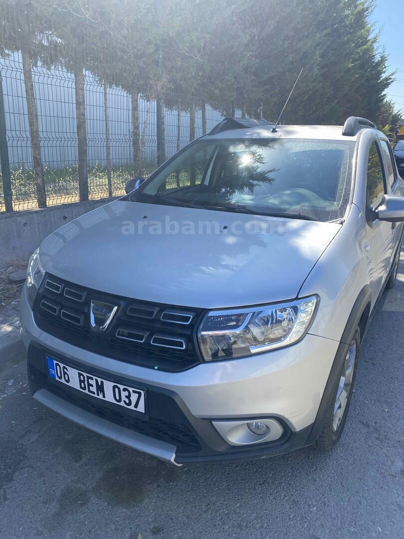 Sahibinden Dacia Sandero 0.9 TCe Stepway Easy-R 2018 Model Kocaeli 87.000 km Gri 1