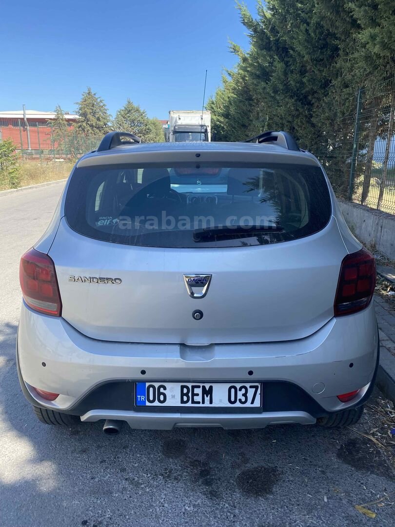 Sahibinden Dacia Sandero 0.9 TCe Stepway Easy-R 2018 Model Kocaeli 87.000 km Gri 3