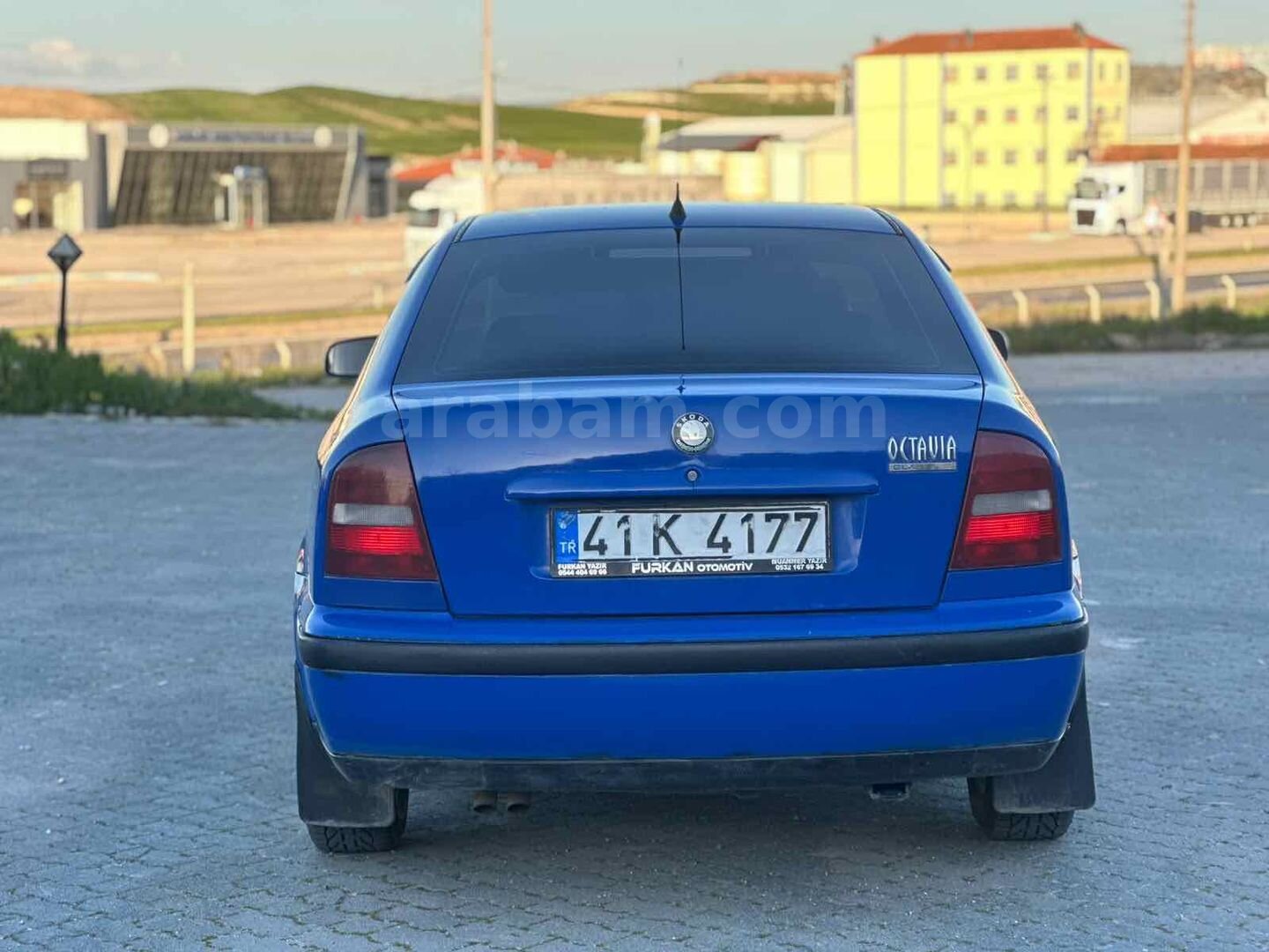 Galeriden Skoda Octavia 1.6 GLX 2000 Model Yozgat 350.000 km Mavi 4