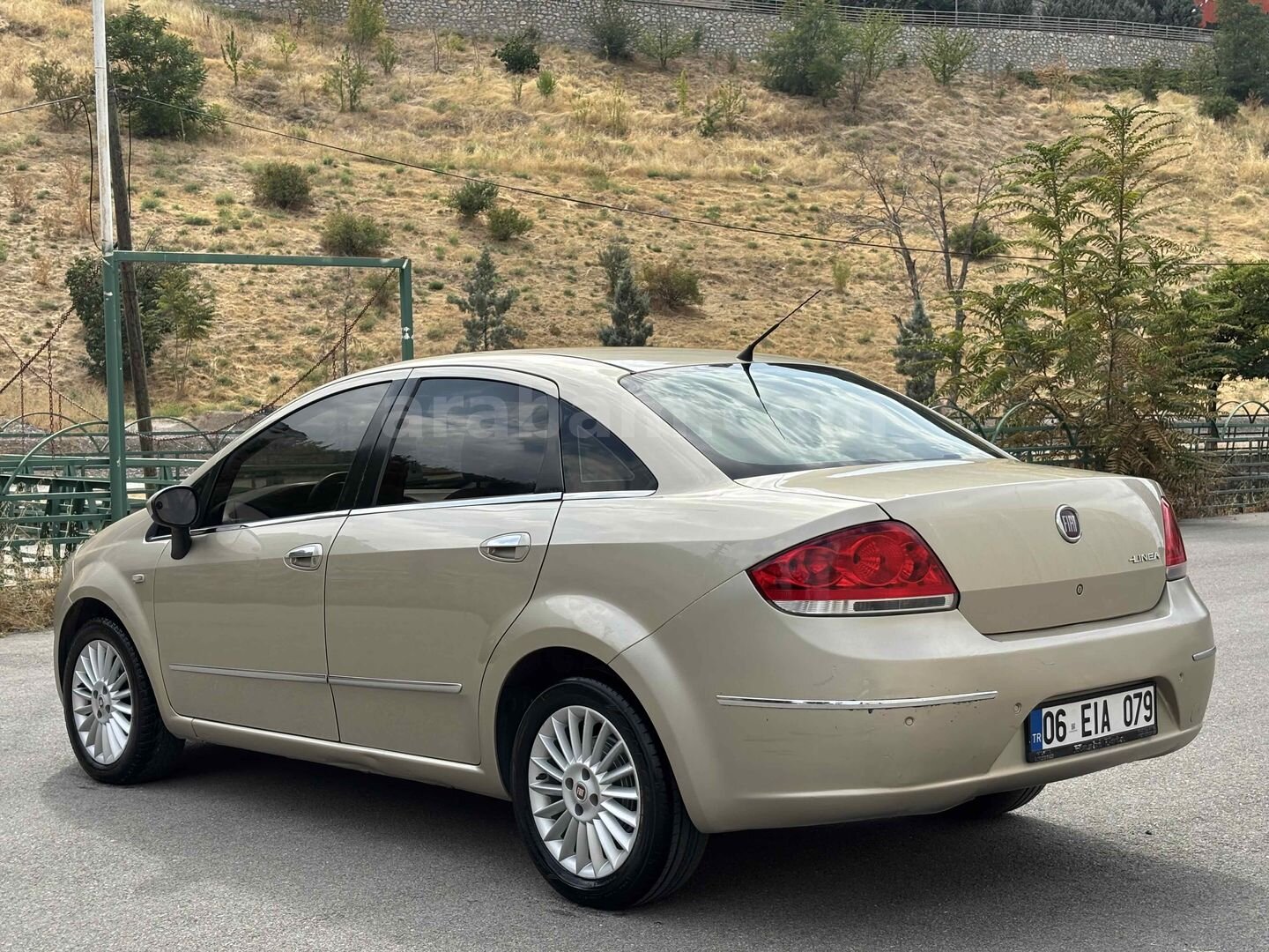 Galeriden Fiat Linea 1.3 Multijet Emotion 2007 Model Ankara 255.000 km Gri 3