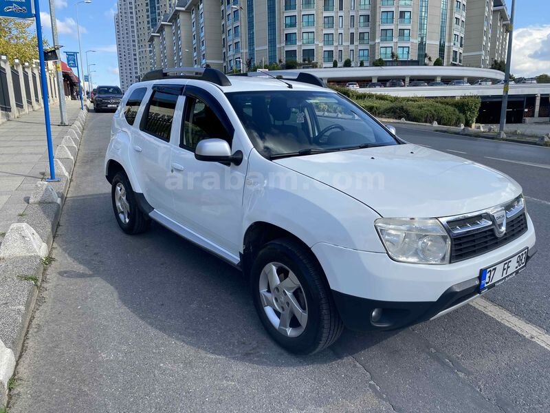 Galeriden Dacia Duster 1.5 dCi Laureate 2011 Model İstanbul