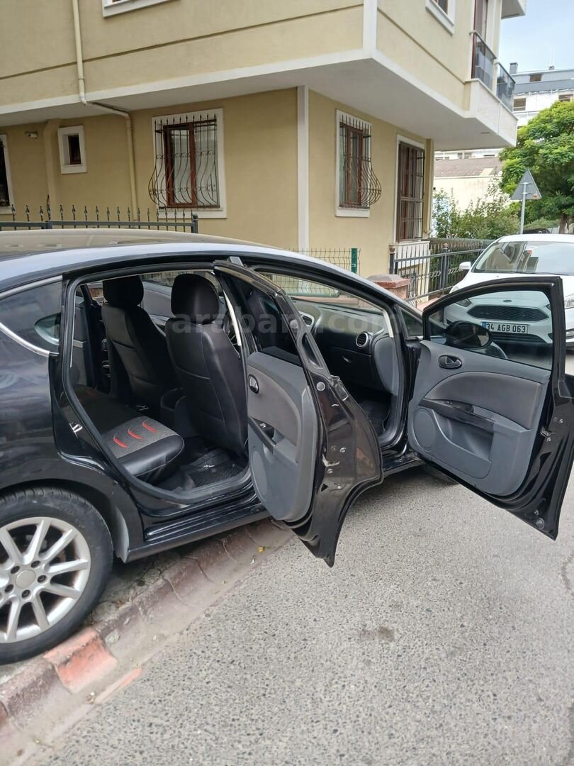 Sahibinden Seat Leon 1.4 TSI Stylance 2010 Model İstanbul 196.000 km Siyah 6