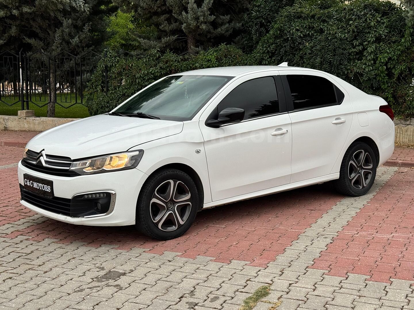 Galeriden Citroen C-Elysée 1.5 BlueHDI Feel 2023 Model Konya 100.000 km Beyaz 6