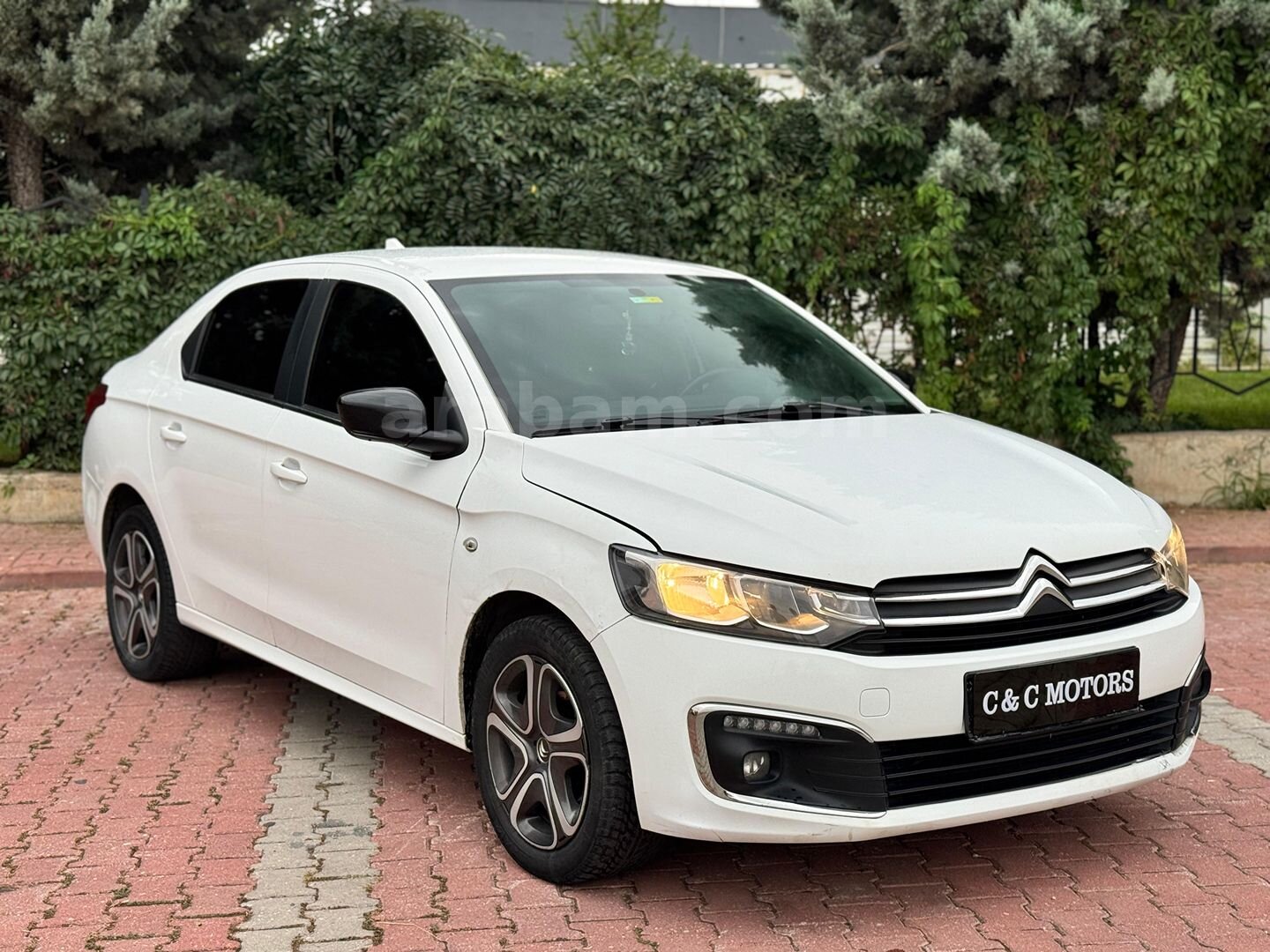Galeriden Citroen C-Elysée 1.5 BlueHDI Feel 2023 Model Konya 100.000 km Beyaz 2