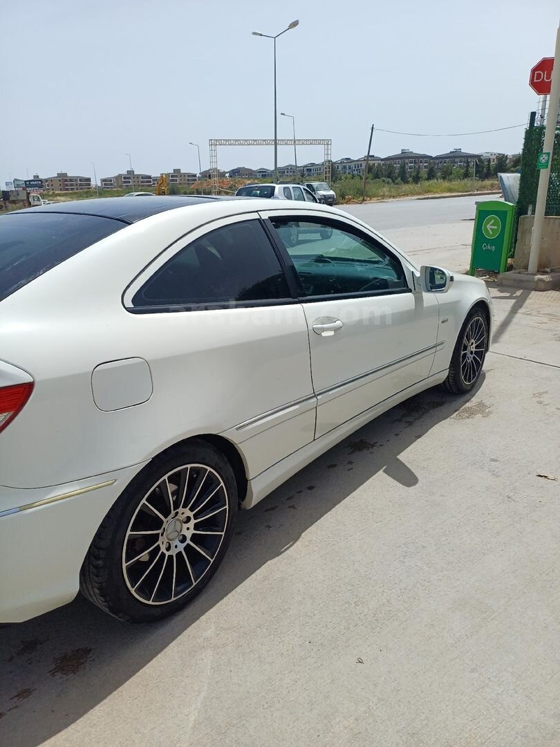 Sahibinden Mercedes - Benz CLC 160 BlueEFFICIENCY 2010 Model Antalya 220.000 km Beyaz 6
