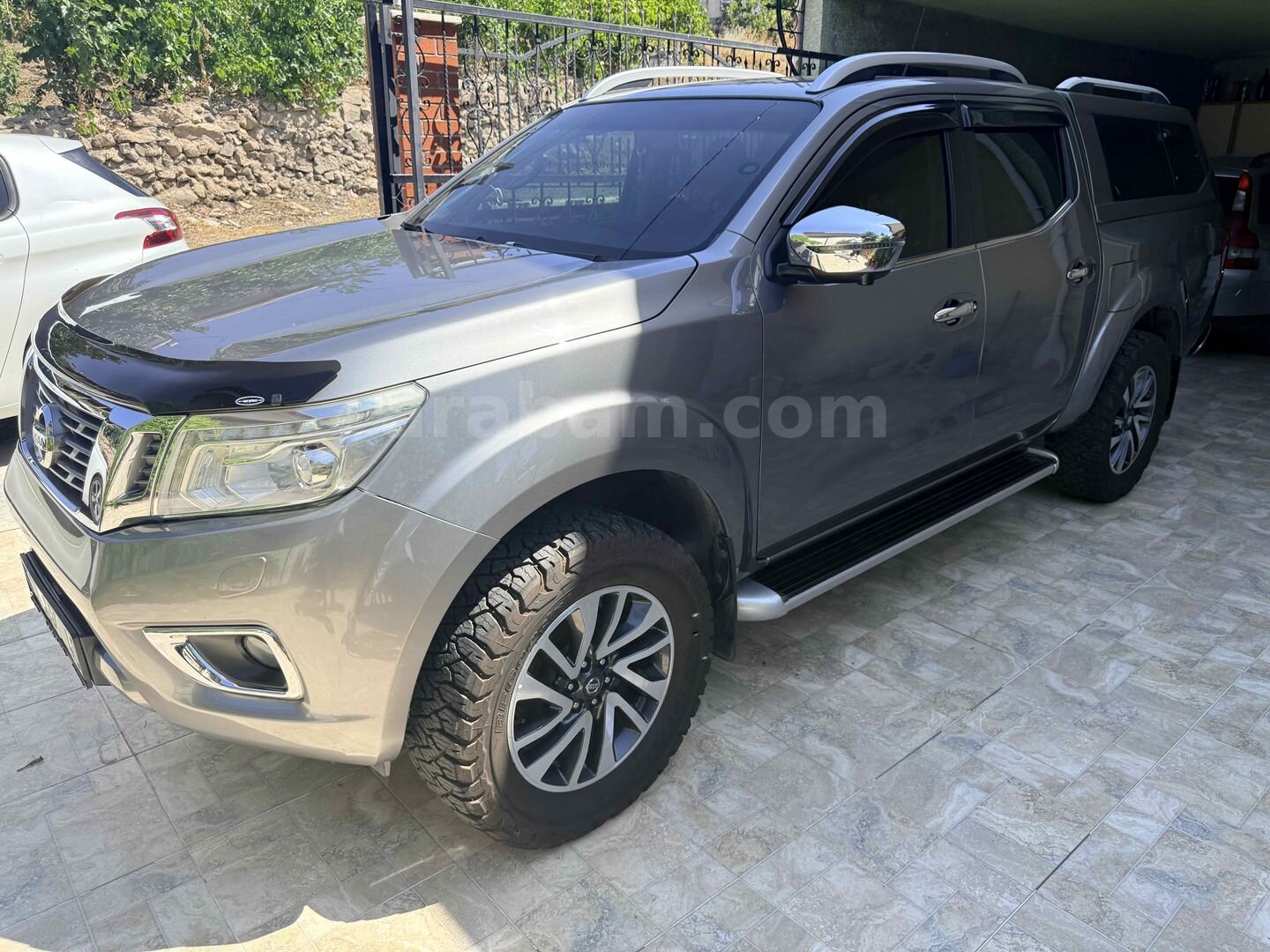 Sahibinden Nissan Navara 2.3 dCi 4x4 2017 Model 80.000 km Gri (metalik) 3