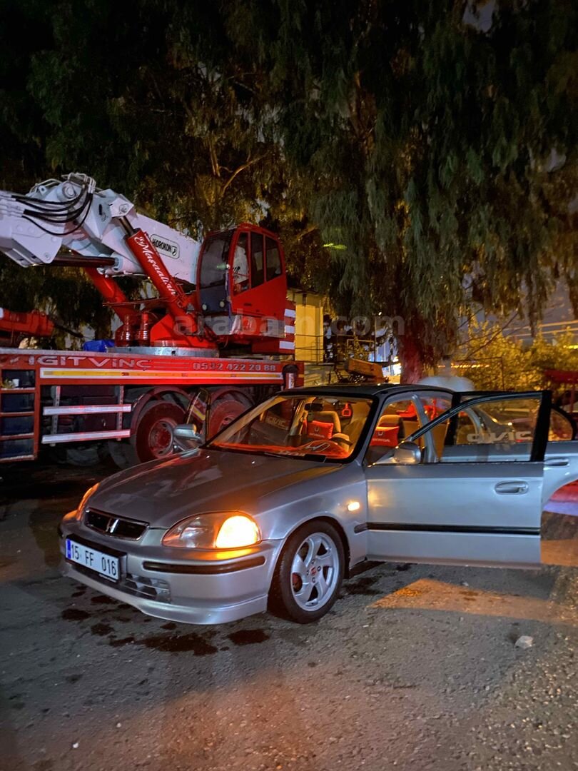 Sahibinden Honda Civic 1.4 i S 1997 Model 4