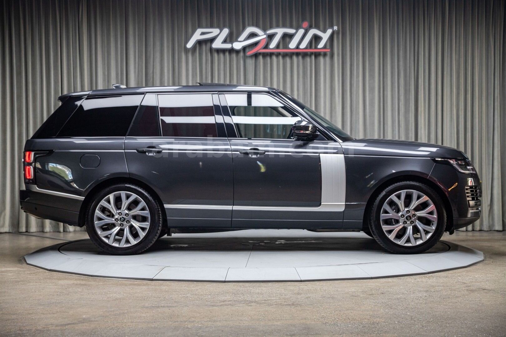 Galeriden Land Rover Range 4.0 Vogue 2021 Model İstanbul 42.350 km Gri 7