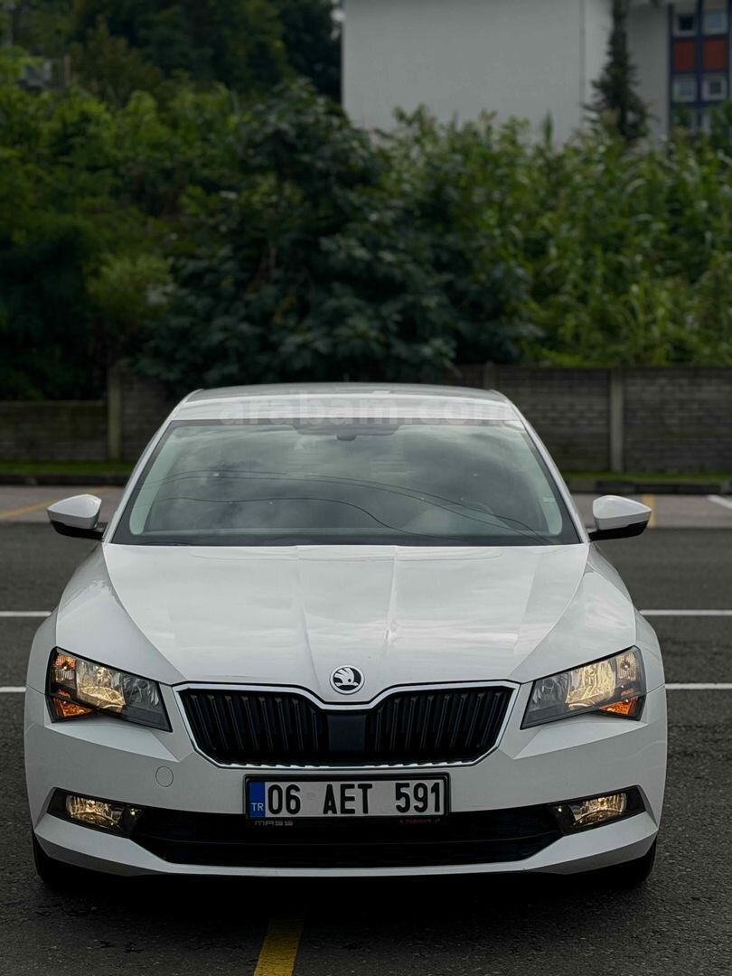 2017 SKODA SUPERB 1