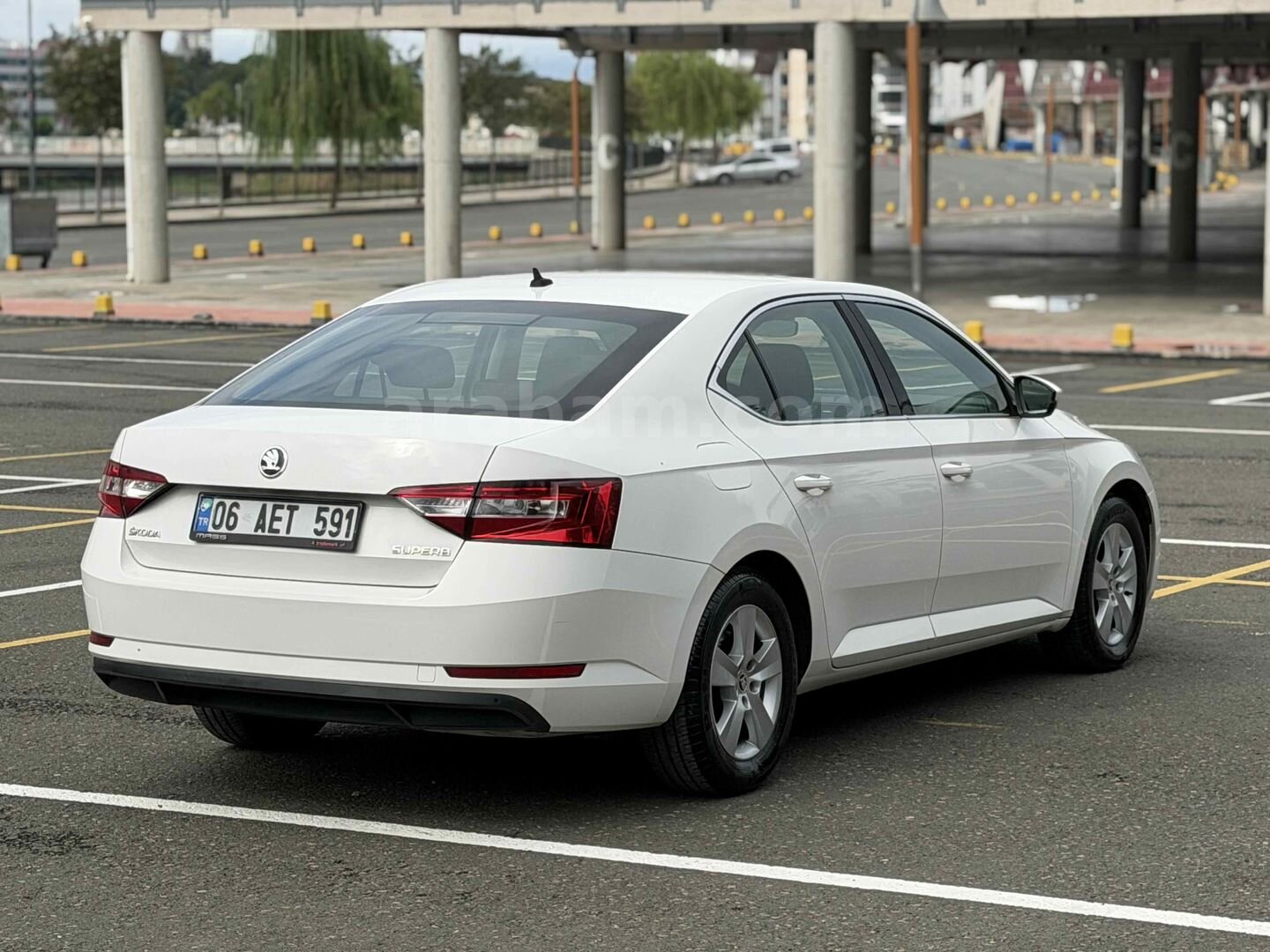 2017 SKODA SUPERB 7
