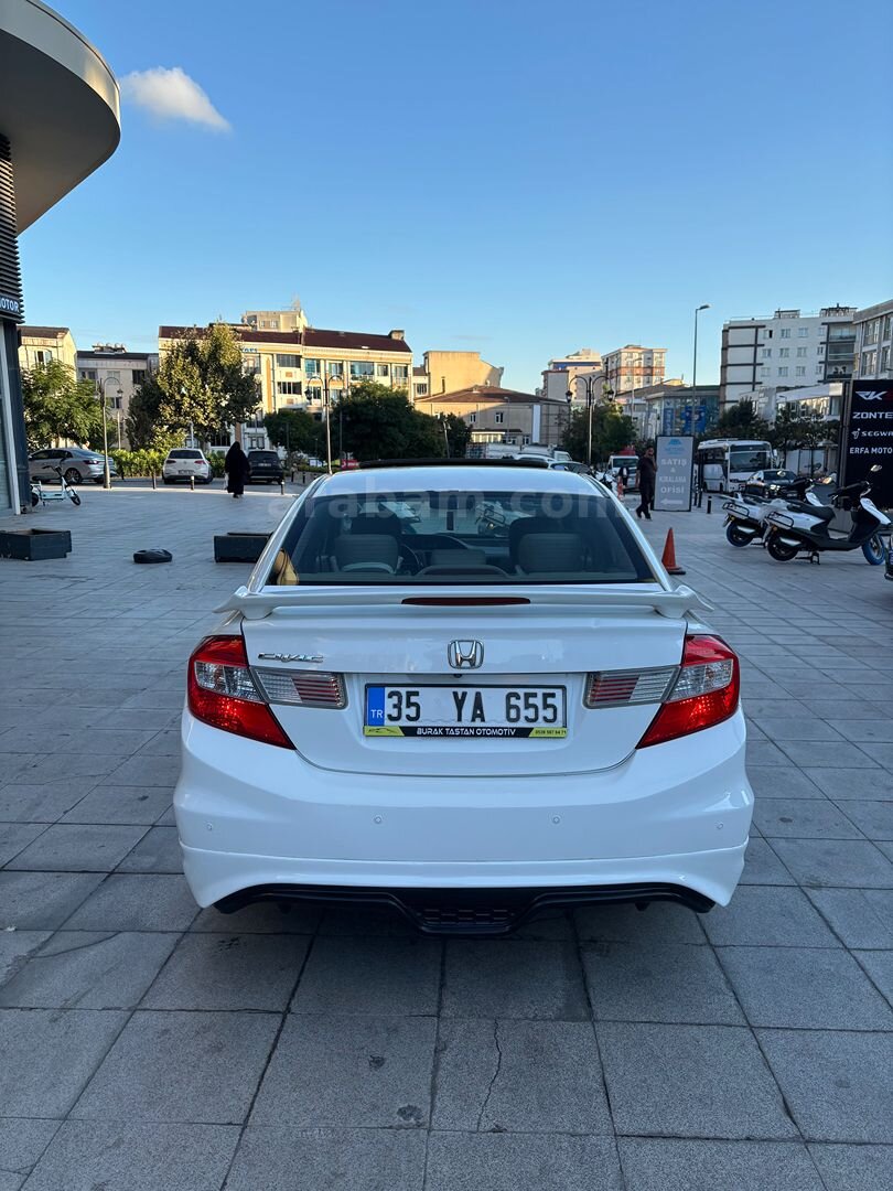 Sahibinden Honda Civic 1.6i VTEC Eco Elegance 2013 Model 7