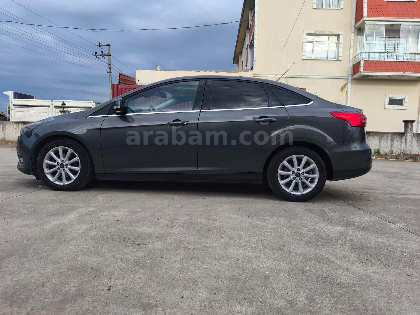 Sahibinden Ford Focus 1.5 TDCi Titanium 2015 Model 265.000 km Füme 3