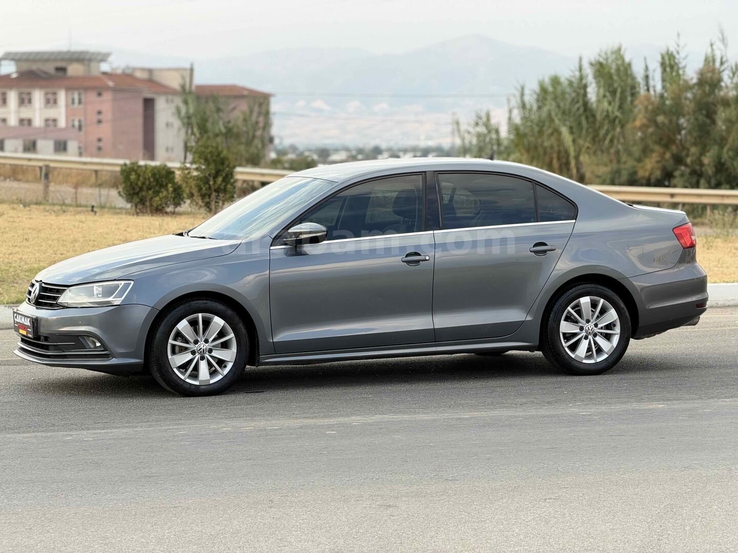 Galeriden Volkswagen Jetta 1.2 TSi Comfortline 2014 Model Manisa 213.000 km Füme 7