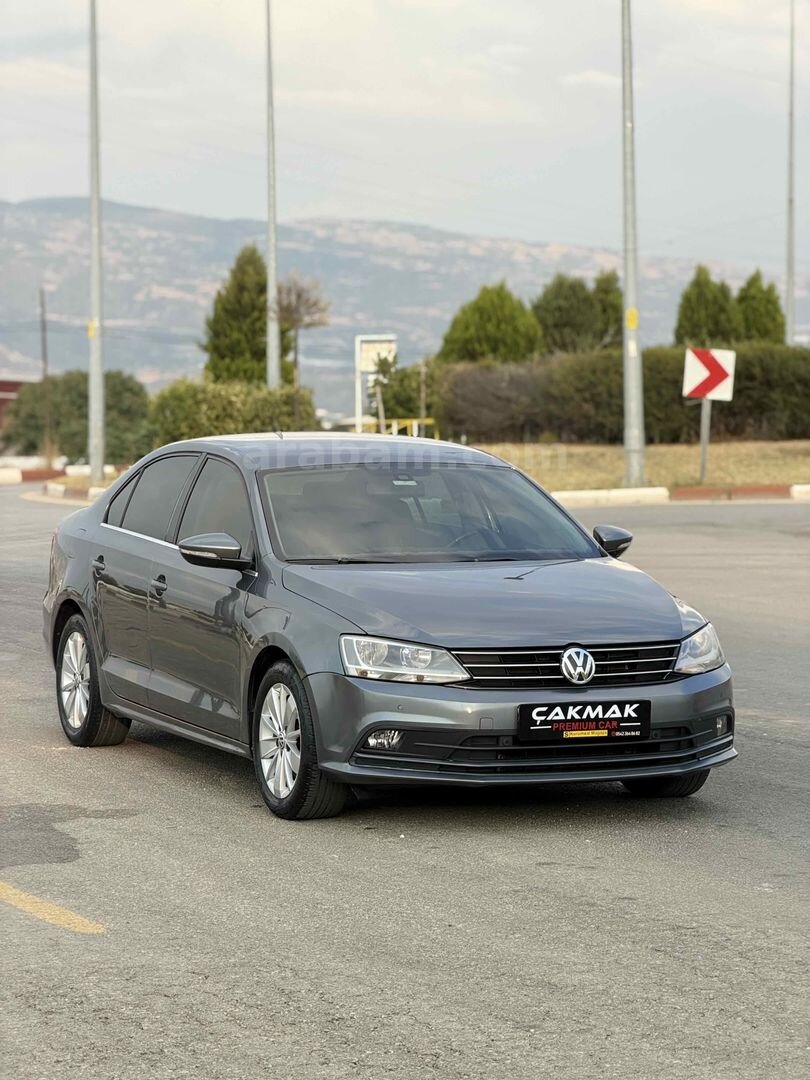 Galeriden Volkswagen Jetta 1.2 TSi Comfortline 2014 Model Manisa 213.000 km Füme 1