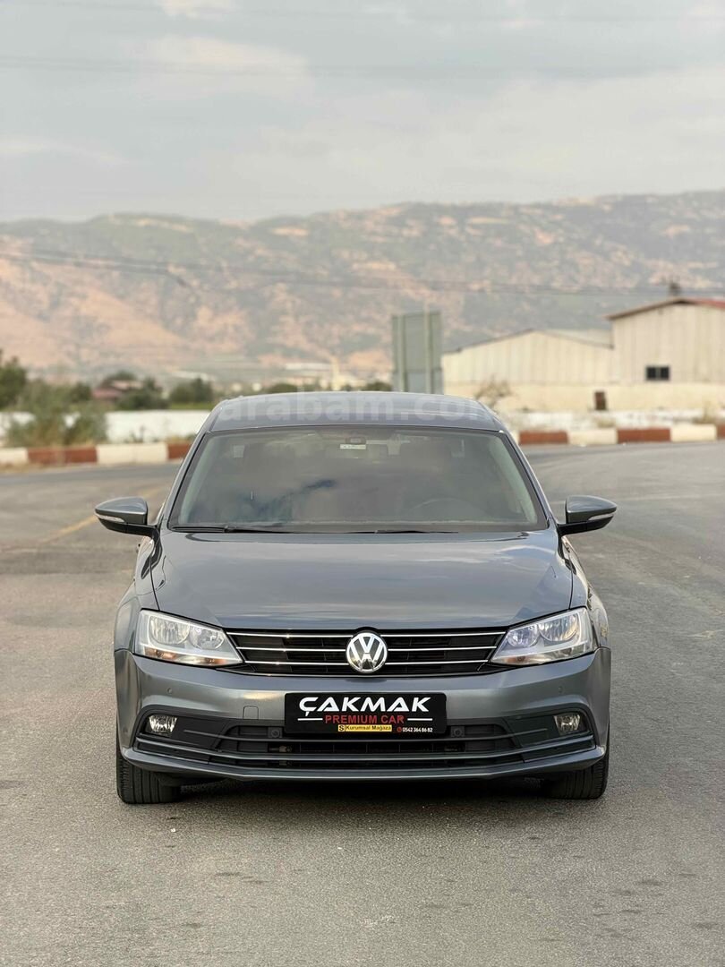 Galeriden Volkswagen Jetta 1.2 TSi Comfortline 2014 Model Manisa 213.000 km Füme 2