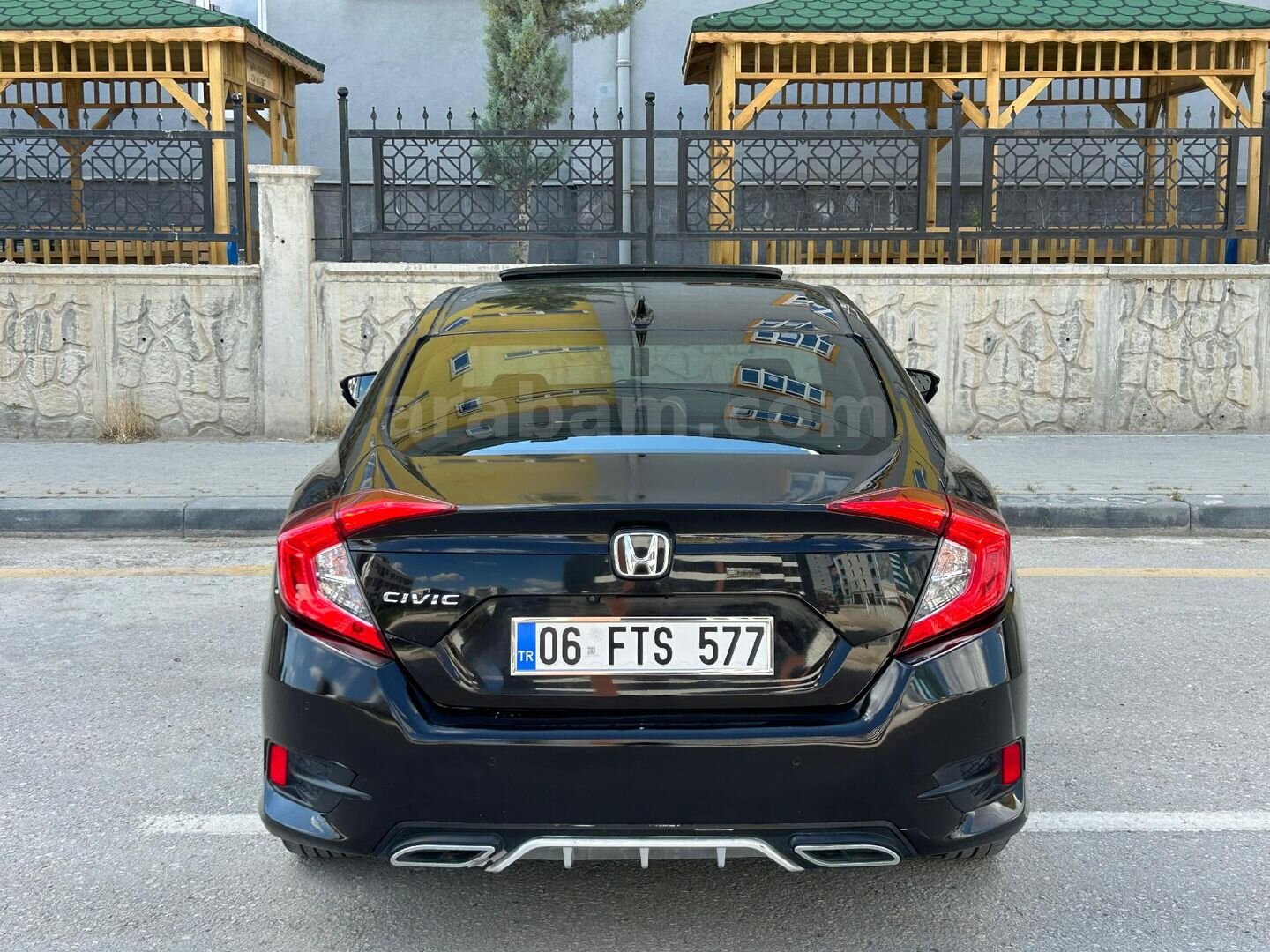 Sahibinden Honda Civic 1.6i VTEC Executive 2017 Model 170.000 km Siyah 4