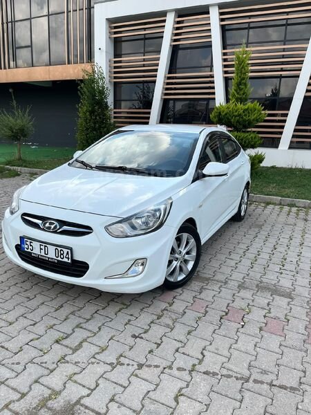 Sahibinden Hyundai Accent Blue 1.6 CRDI Mode Plus 2014 Model
