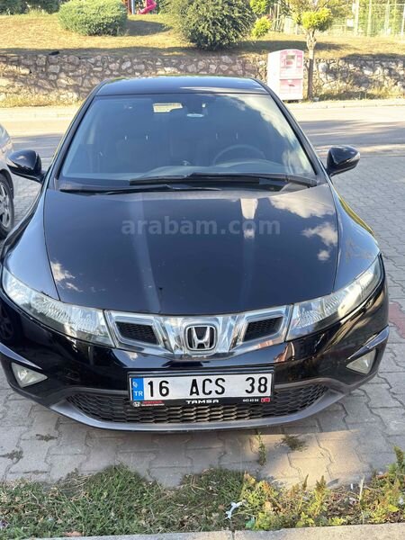 Sahibinden Honda Civic 1.4 Comfort 2011 Model 125.000 km Siyah 1