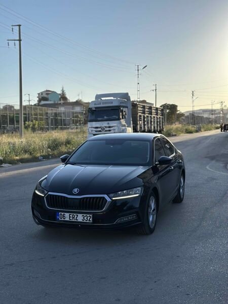 Sahibinden Skoda Octavia 1.5 e-Tec Premium 2021 Model