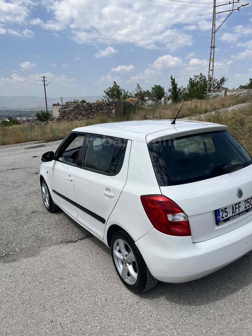 Sahibinden Skoda Fabia 1.2 Ambiente 2011 Model 6