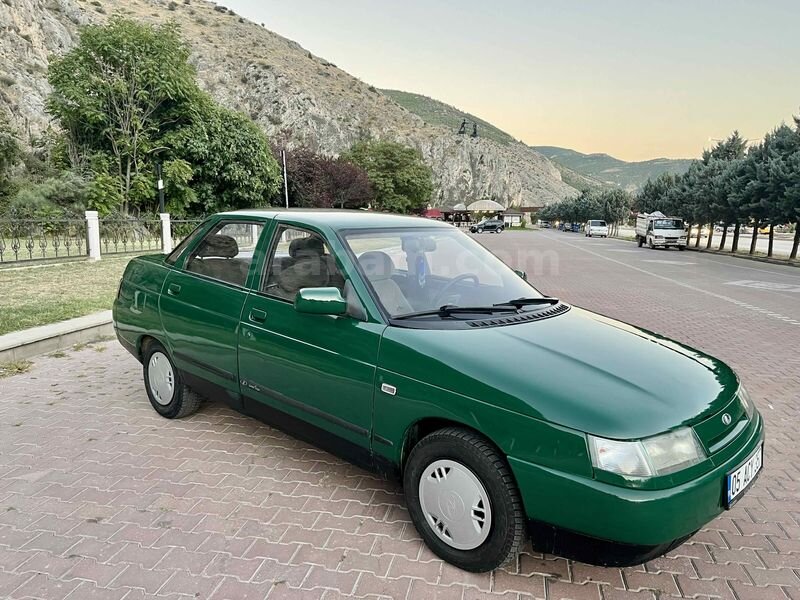 Galeriden Lada Vega 1.5 2000 Model Amasya 350.000 km Yeşil (metalik) 1