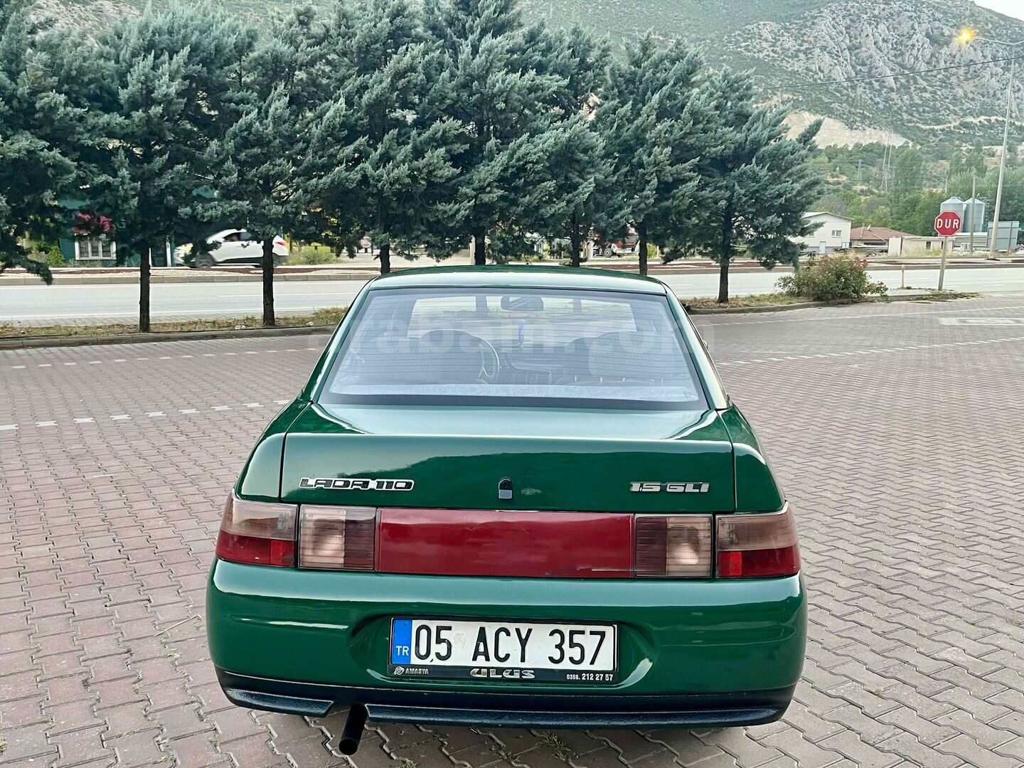 Galeriden Lada Vega 1.5 2000 Model Amasya 350.000 km Yeşil (metalik) 6