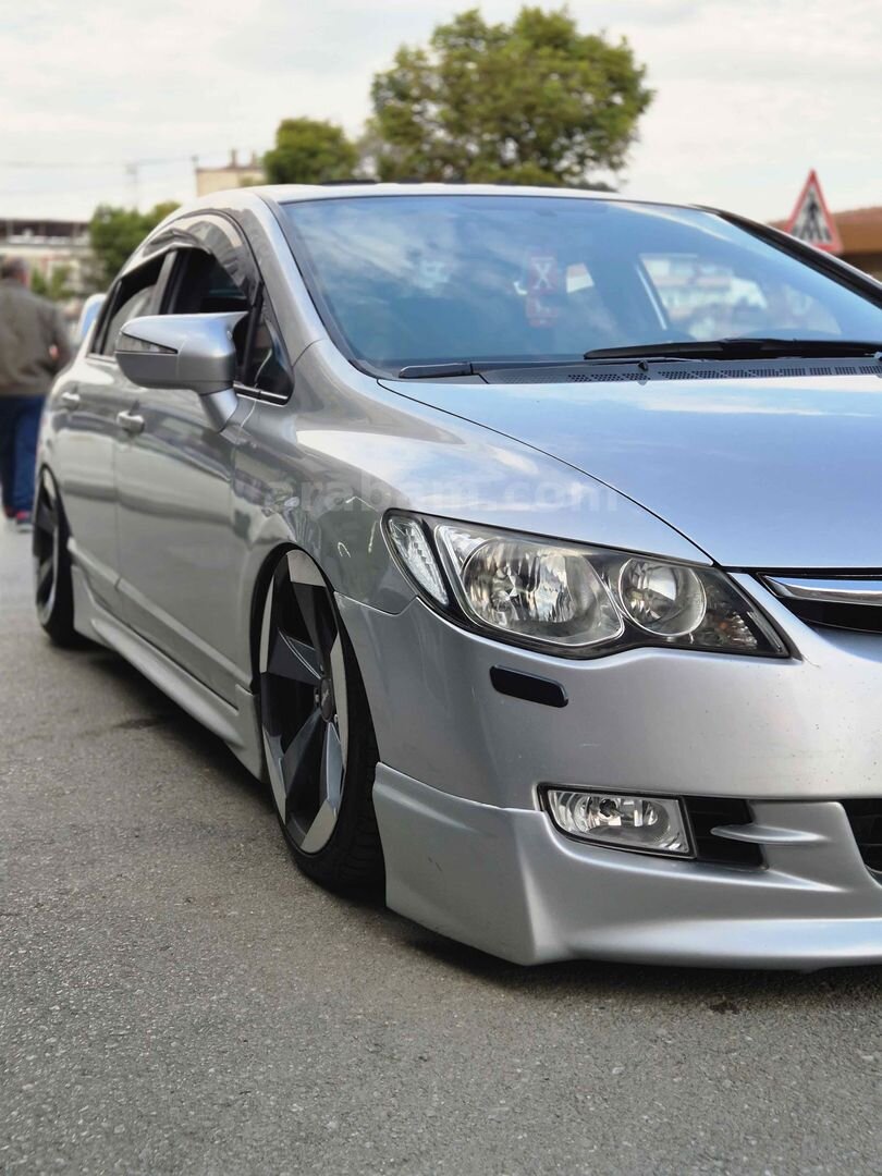 Sahibinden Honda Civic 1.6 Elegance 2008 Model 223.000 km Gri (Gümüş) 5